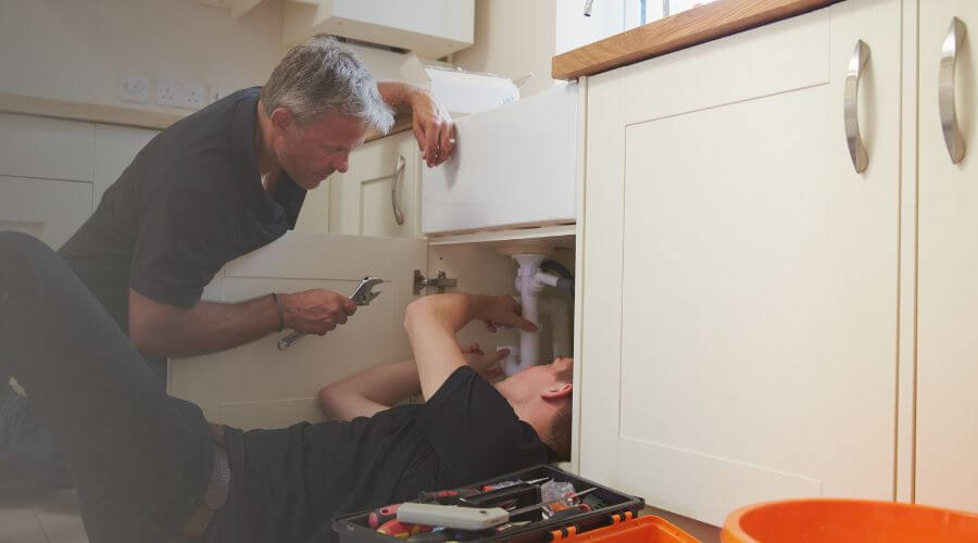 Expert burst pipe repair services in Gifford, IL